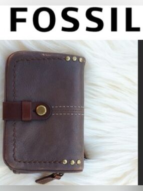 SALE!! Fossil 2 fold wallet with coin pouch.